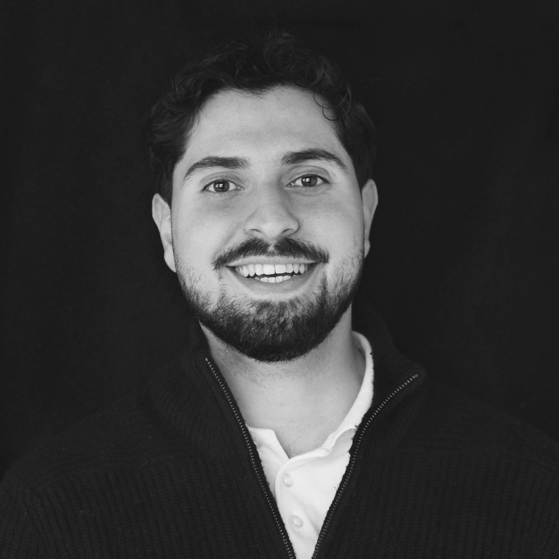 Porträtt av Jubin Zendehrokh, grundare & ai seo-expert på Zelius